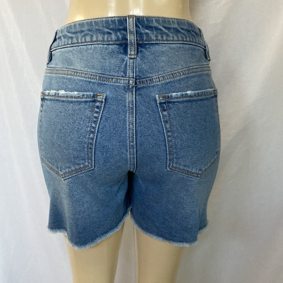 SALE!!! WESTBOUND Jean Blue Denim Shorts Size 10 Patch Embellished Fray Hem NWOT - Picture 3 of 8